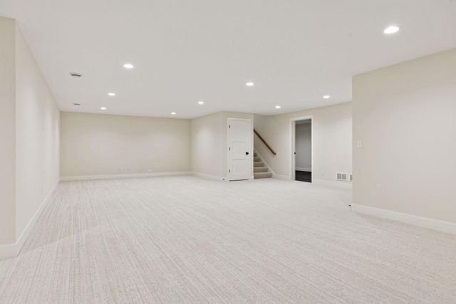 330 11th Avenue N, Hopkins, MN 55343