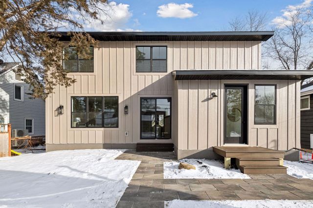 330 11th Avenue N, Hopkins, MN 55343