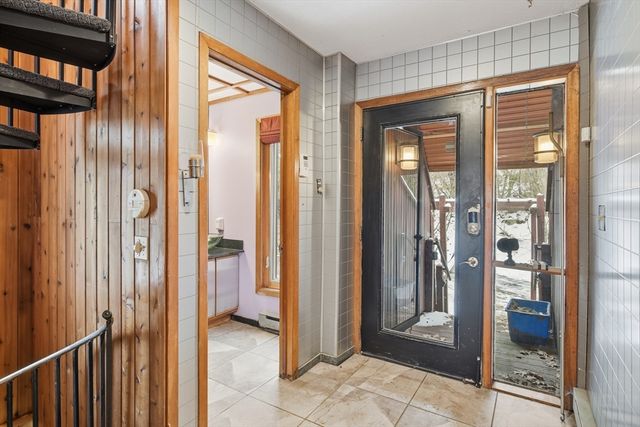 190 Dunhamtown Palmer Rd, Brimfield, MA 01010