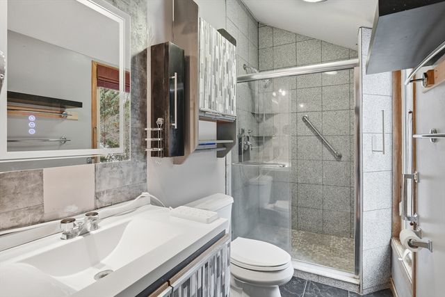 190 Dunhamtown Palmer Rd, Brimfield, MA 01010