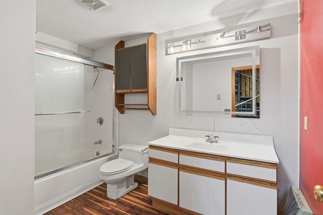 190 Dunhamtown Palmer Rd, Brimfield, MA 01010