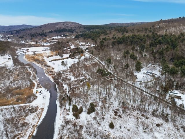 190 Dunhamtown Palmer Rd, Brimfield, MA 01010