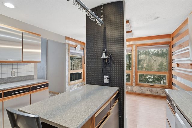 190 Dunhamtown Palmer Rd, Brimfield, MA 01010