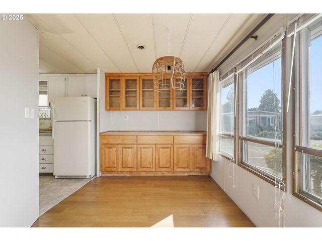 2902 E 2ND St 67, Newberg, OR 97132