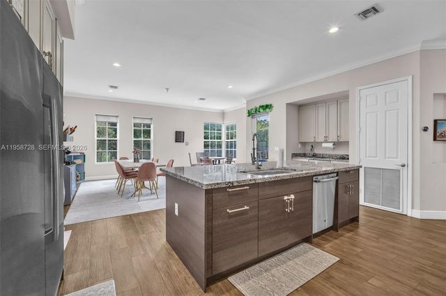 3545 Forest View Cir 0, Dania Beach, FL 33312