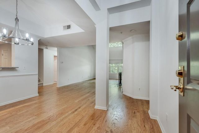 424 Lindbergh Drive NE 308, Atlanta, GA 30305