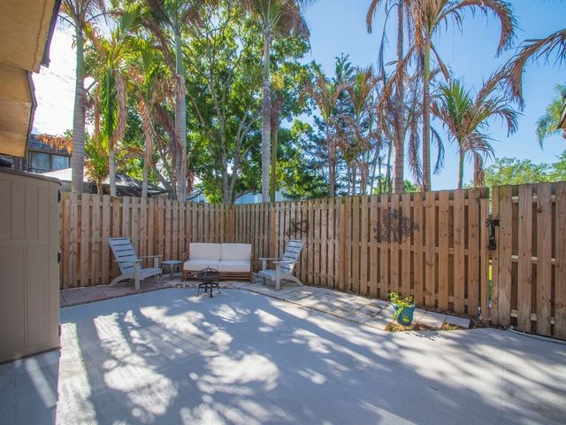 375 S Waverly Place 1D, Vero Beach, FL 32960