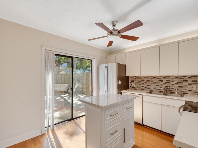 375 S Waverly Place 1D, Vero Beach, FL 32960