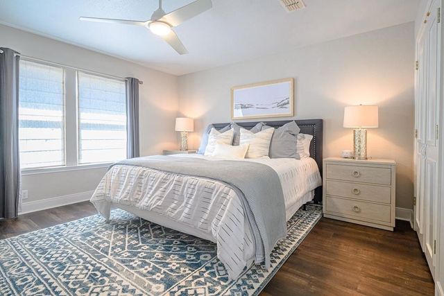 1871 Bay Shore Dr, Rockport, TX 78382