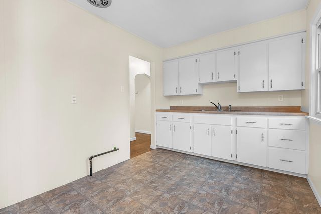 2727 Birch Avenue, Whiting, IN 46394