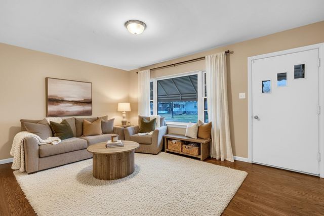 2727 Birch Avenue, Whiting, IN 46394