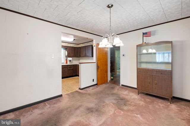 129 W LAUGHEAD AVE, Marcus Hook, PA 19061