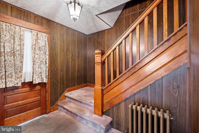 129 W LAUGHEAD AVE, Marcus Hook, PA 19061