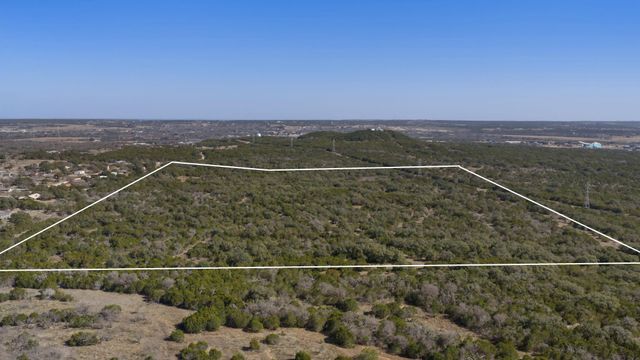 401 Hilltop DR, Burnet, TX 78611