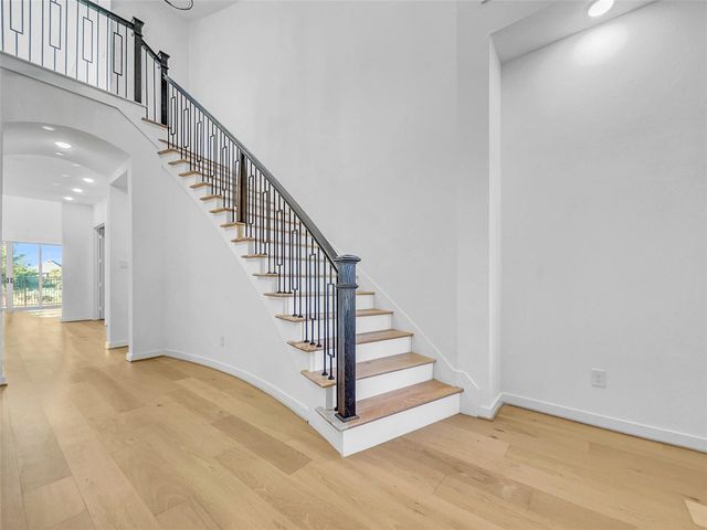 510 Rita Blanca Drive, Webster, TX 77598