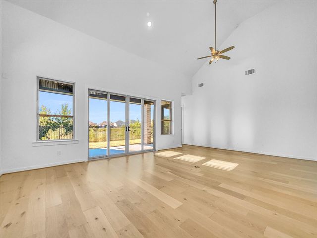 510 Rita Blanca Drive, Webster, TX 77598