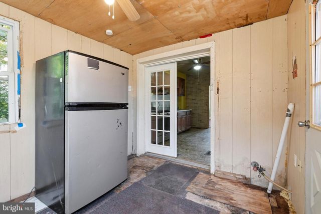 1 SPRUCE ST, Marcus Hook, PA 19061