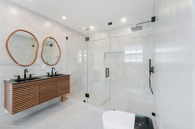 953 NE 91st Ter, Miami Shores, FL 33138