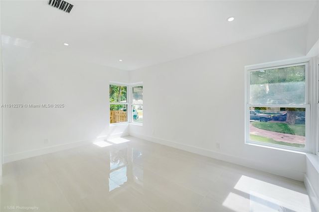 953 NE 91st Ter, Miami Shores, FL 33138