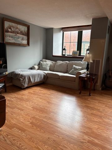 200 Market St. 215, Lowell, MA 01852