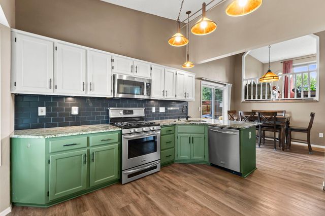 7419 52nd Street N, Oakdale, MN 55128
