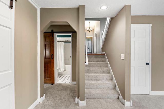 7419 52nd Street N, Oakdale, MN 55128