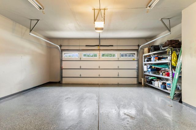 7419 52nd Street N, Oakdale, MN 55128