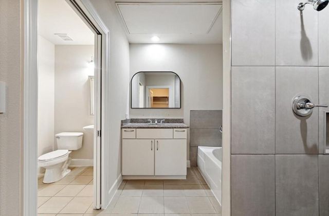 3333 Allen Parkway 1607, Houston, TX 77019