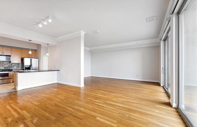 3333 Allen Parkway 1607, Houston, TX 77019