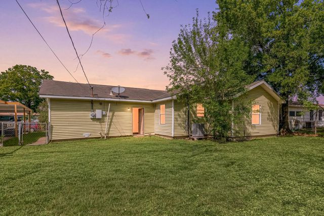 1110 Sulphur Street, Houston, TX 77034