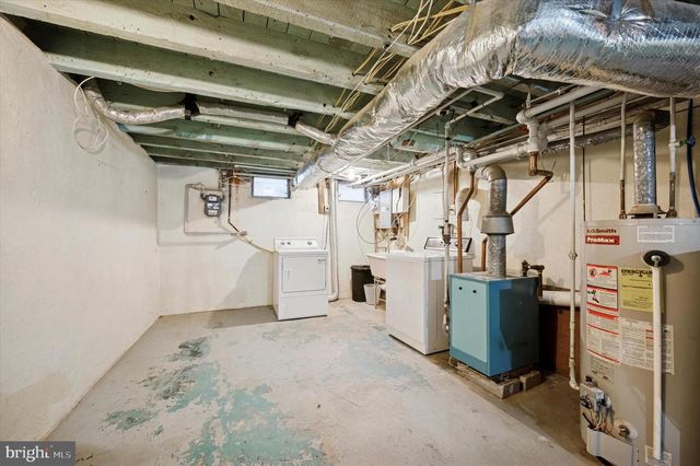 2443 OLIVE ST, Philadelphia, PA 19130