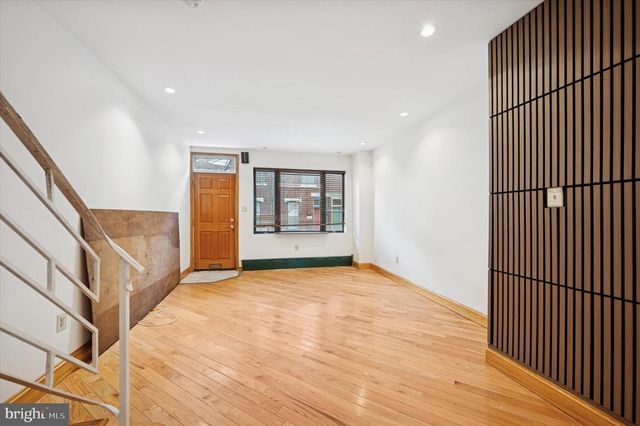 2443 OLIVE ST, Philadelphia, PA 19130