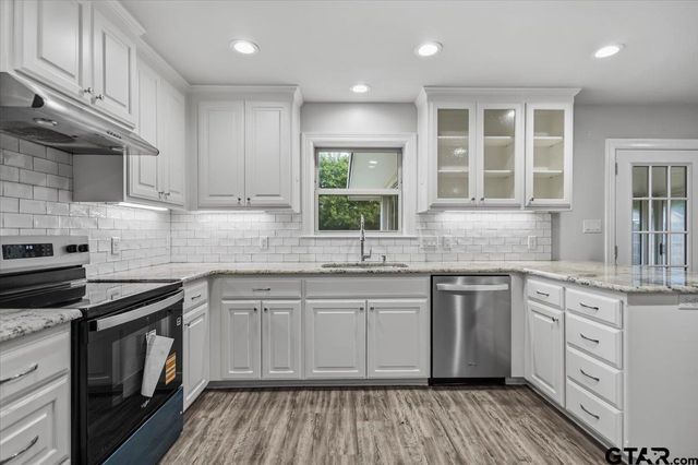 3416 Timberlane Drive, Tyler, TX 75701