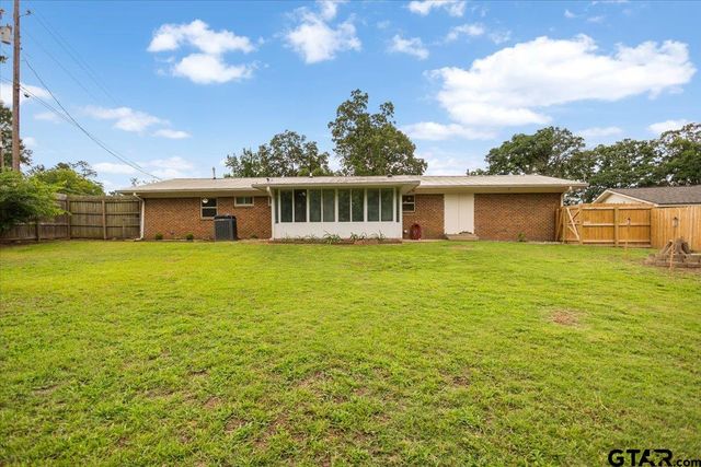 3416 Timberlane Drive, Tyler, TX 75701