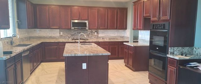 30 Purple Lilly Court, Henderson, NV 89002