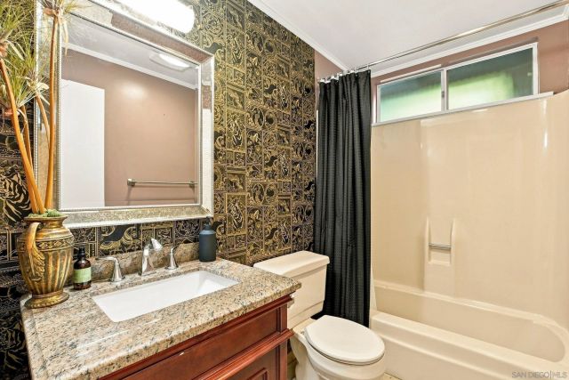 1954 Oak View Rd, Alpine, CA 91901