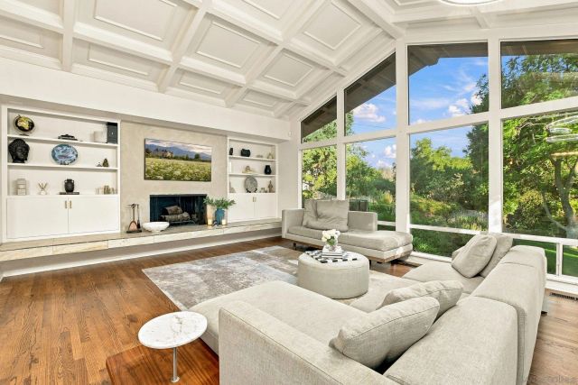 1954 Oak View Rd, Alpine, CA 91901