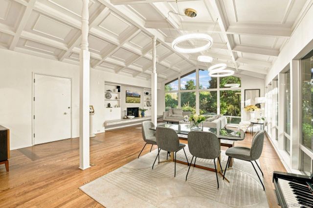 1954 Oak View Rd, Alpine, CA 91901
