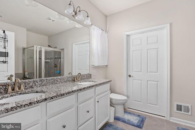 6036 AVERY POINT DR, Fredericksburg, VA 22406
