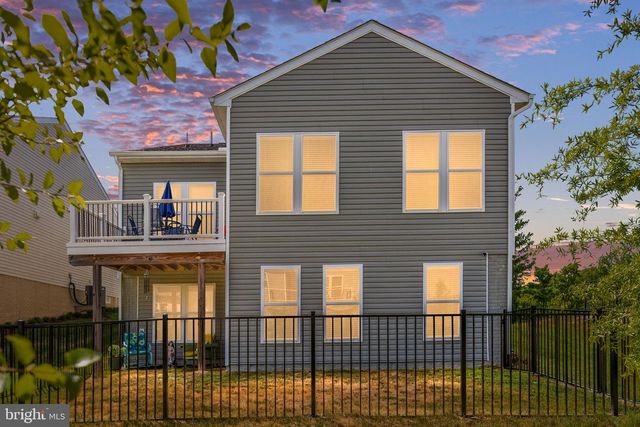 6036 AVERY POINT DR, Fredericksburg, VA 22406