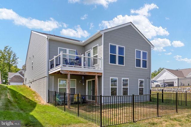 6036 AVERY POINT DR, Fredericksburg, VA 22406