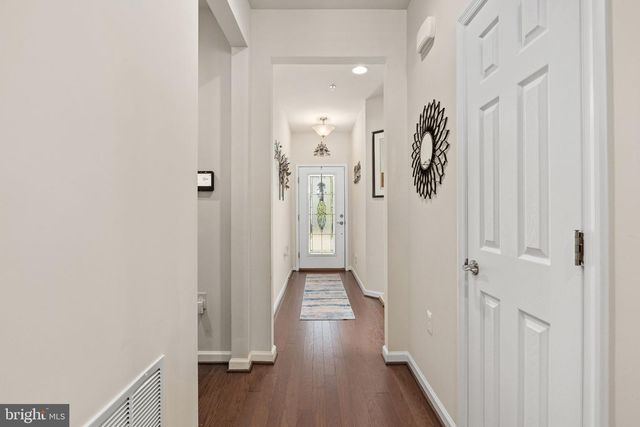 6036 AVERY POINT DR, Fredericksburg, VA 22406