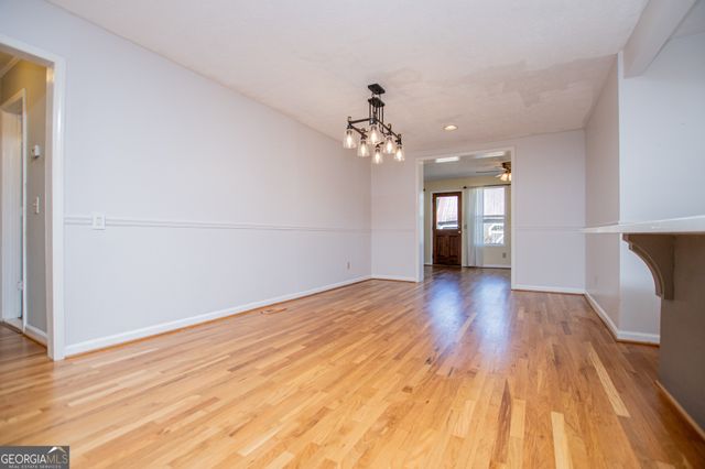 1405 Burwell Road, Carrollton, GA 30117