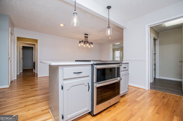 1405 Burwell Road, Carrollton, GA 30117