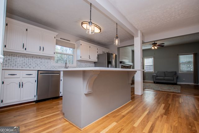 1405 Burwell Road, Carrollton, GA 30117