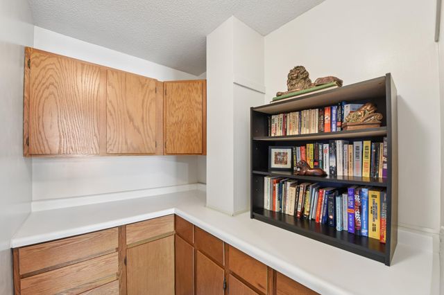 4023 Hadley Avenue N, Oakdale, MN 55128