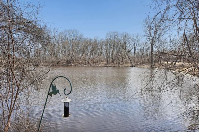 4023 Hadley Avenue N, Oakdale, MN 55128