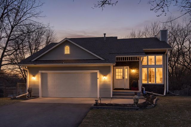 4023 Hadley Avenue N, Oakdale, MN 55128