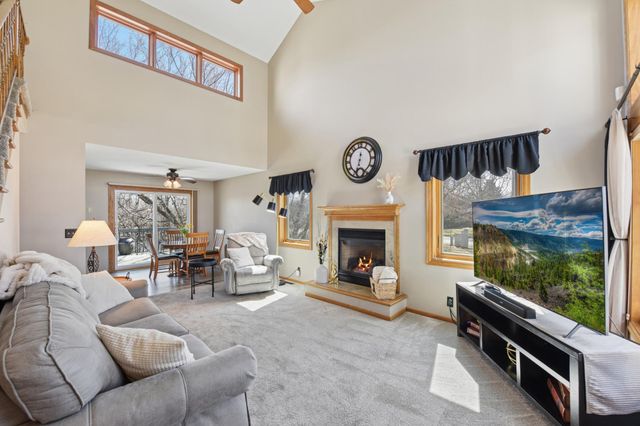 4023 Hadley Avenue N, Oakdale, MN 55128