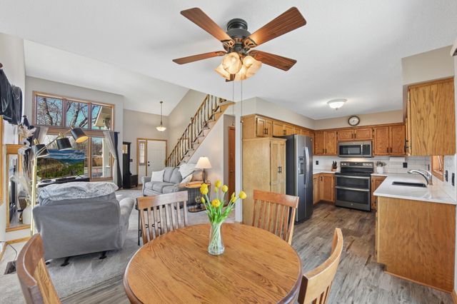 4023 Hadley Avenue N, Oakdale, MN 55128